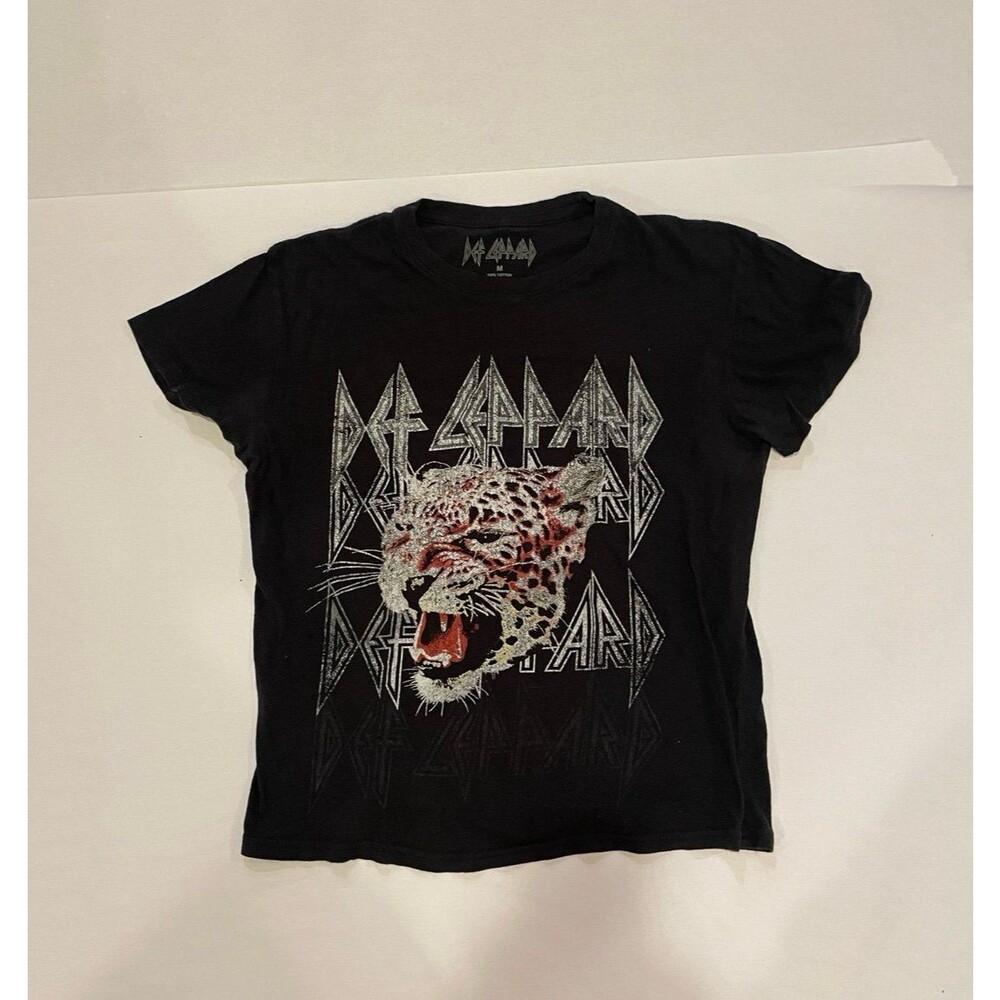 Def Leppard Shirt Adult Size Medium Black Graphic Short Sleeve Concert Band Tee